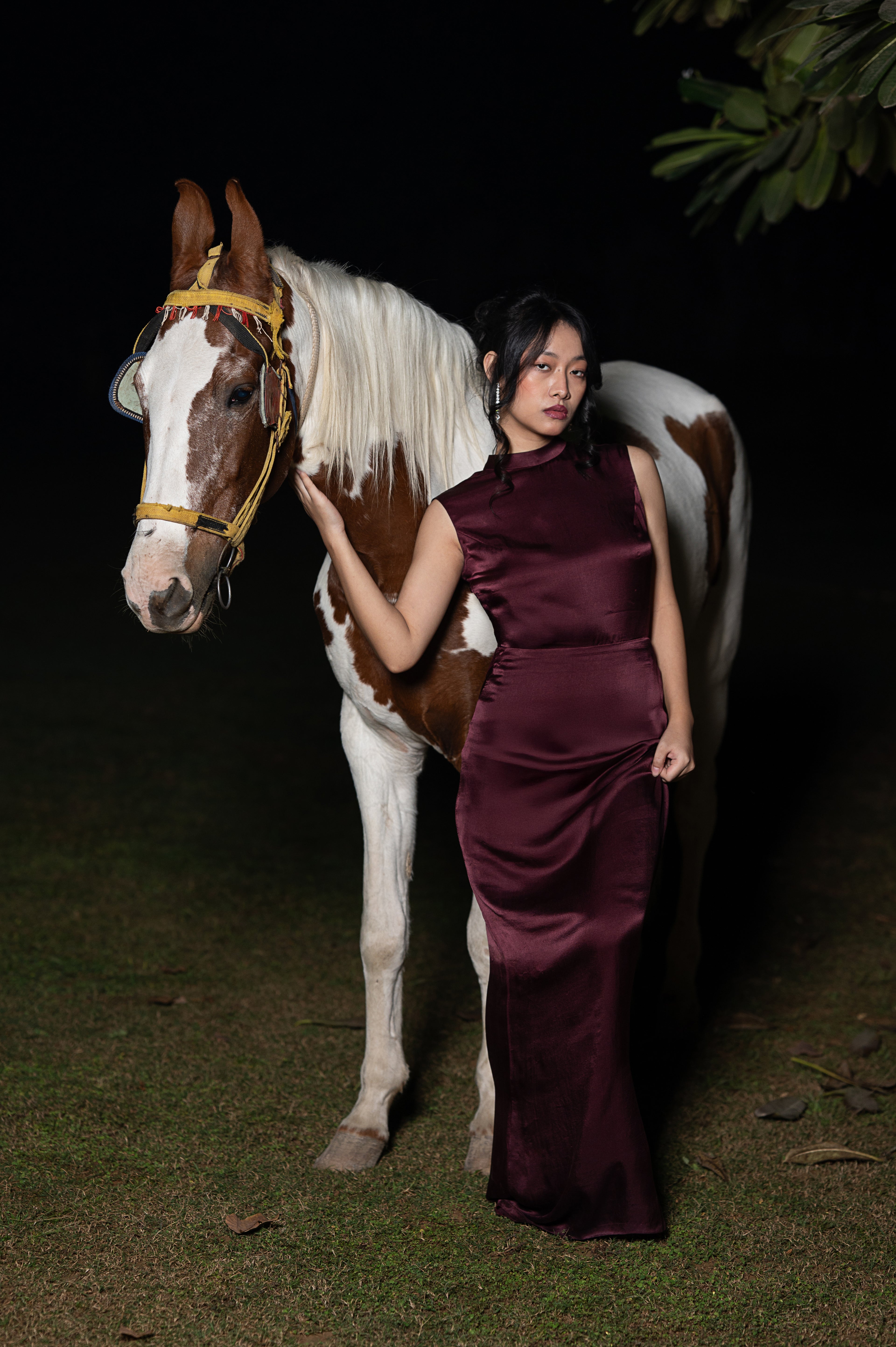 Twilight Wine Whisper Column